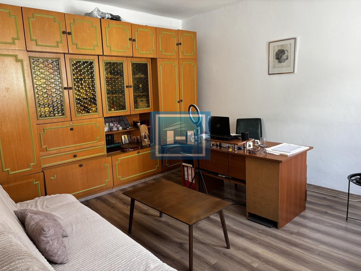 Manja, prizemna kuća