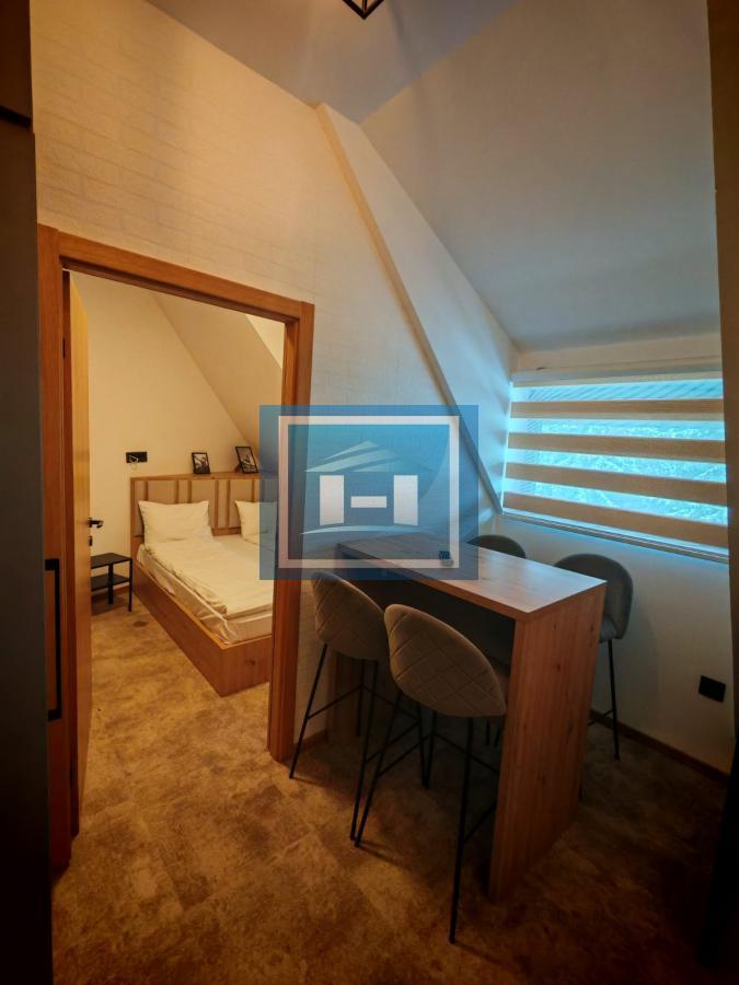 Pet zasebnih stambenih jedinica u Konacima