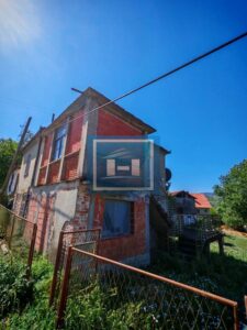 Prodaja kuce u Krivom Viru