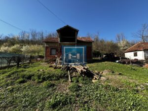 Povoljna kuća u selu Miloševo