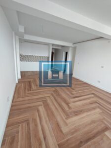 Trosoban stan u novogradnji, odmah useljiv