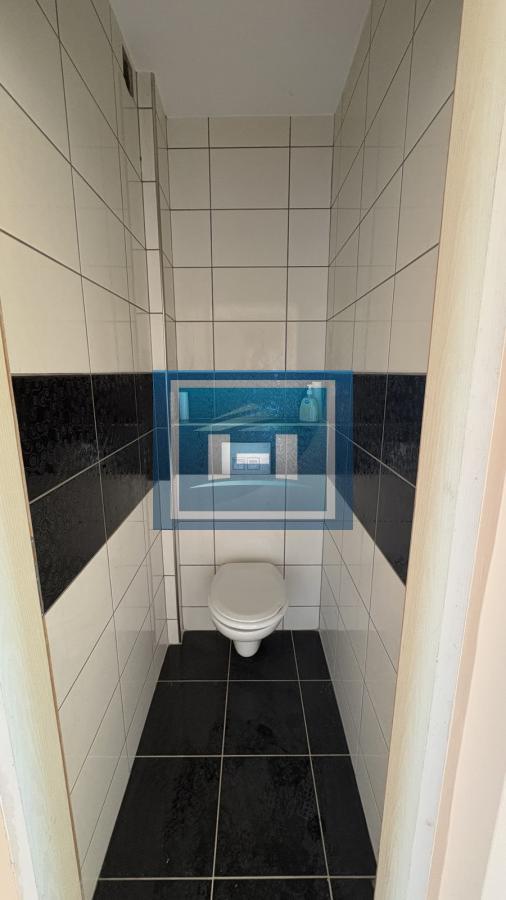 PRODAJE SE STAN U STROGOM CENTRU – DVOSTRANO ORIJENTISAN SA POGLEDOM NA CRKVU I CENTAR GRADA!