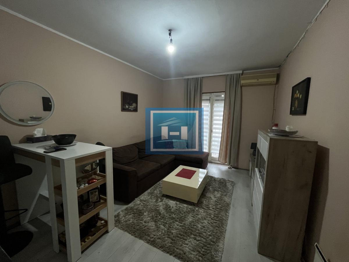 DVE SPAVAĆE SOBE NA 46 m² + GARSONJERA — STRELIŠTE, JAGODINA!