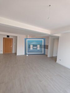 Trosoban stan u novogradnji odmah useljiv