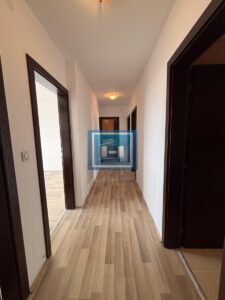 IZUZETAN STAN ZA POSLOVNI PROSTOR ILI PORODIČNO STANOVANJE