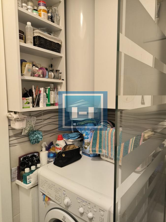 Potpuno renoviran stan u centru Ćuprije