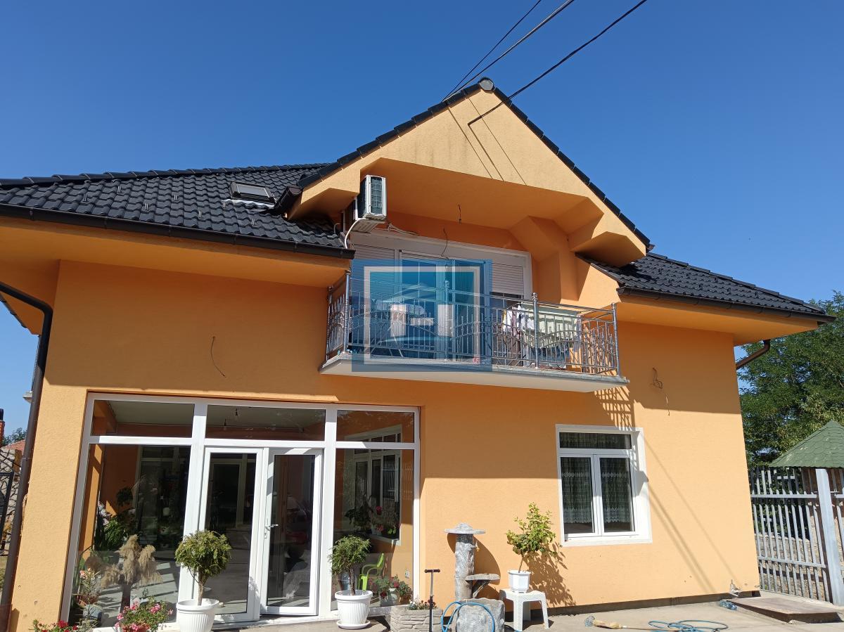 Idealno za preduzetnike – Kuća sa halom i vagom do 60 tona!