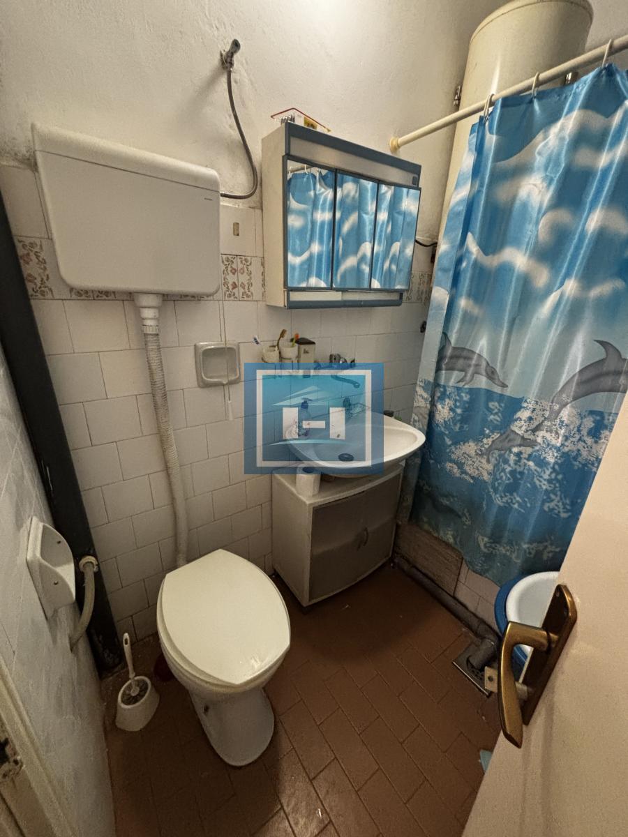 Manja, prizemna kuća