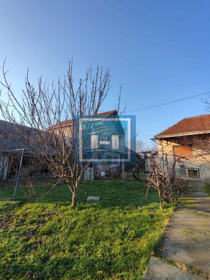 Kompletno seosko domaćinstvo