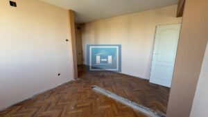 PRODAJE SE STAN U STROGOM CENTRU – DVOSTRANO ORIJENTISAN SA POGLEDOM NA CRKVU I CENTAR GRADA!