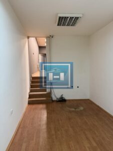 Višenamenski lokal na atraktivnoj lokaciji u Jagodini – 61.000 €
