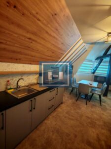 Pet zasebnih stambenih jedinica u Konacima