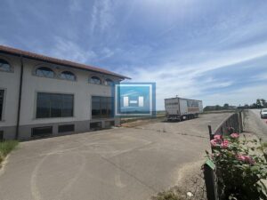 Hala od 1060m2 za izdavanje