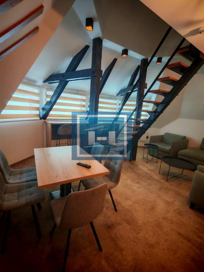 Pet zasebnih stambenih jedinica u Konacima