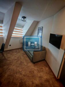 Pet zasebnih stambenih jedinica u Konacima