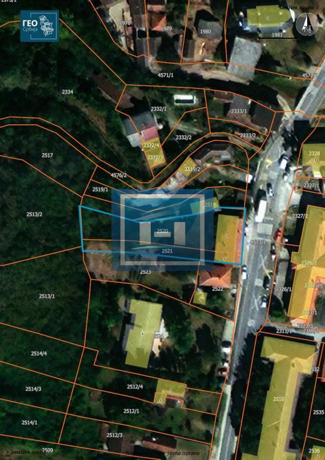 Stambeno-poslovna zgrada u samom centru Jovca