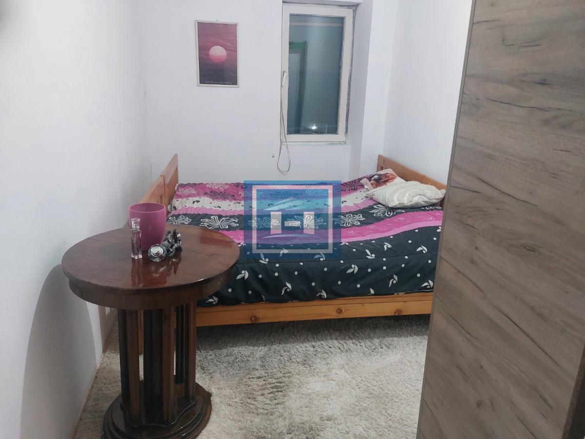 DVE SPAVAĆE SOBE NA 46 m² + GARSONJERA — STRELIŠTE, JAGODINA!