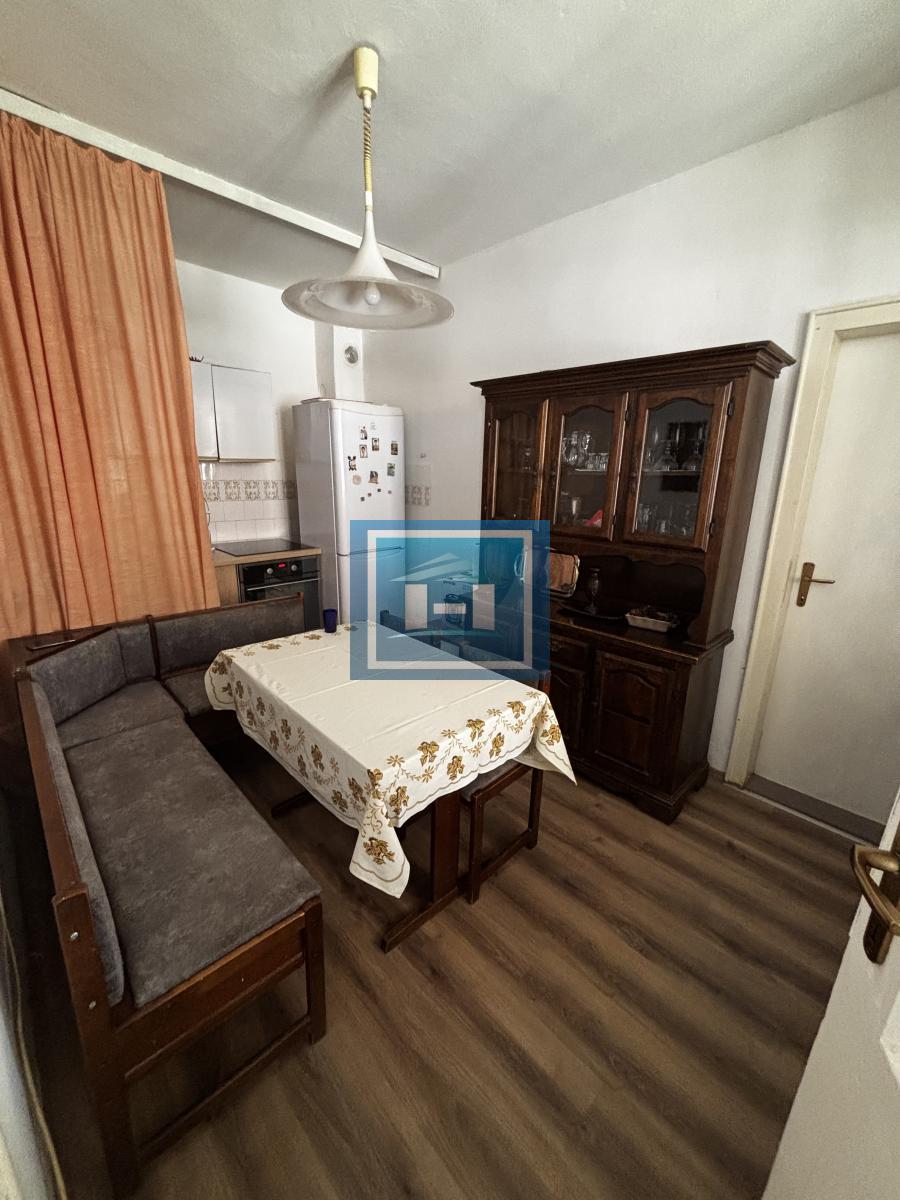 Manja, prizemna kuća