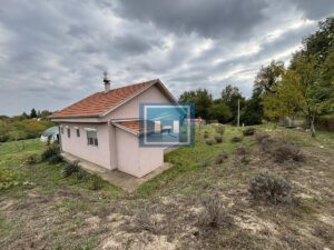 RAJ NA ZEMLJI – 2,5 HEKTARA ČISTE PRIRODE I POTENCIJALA
