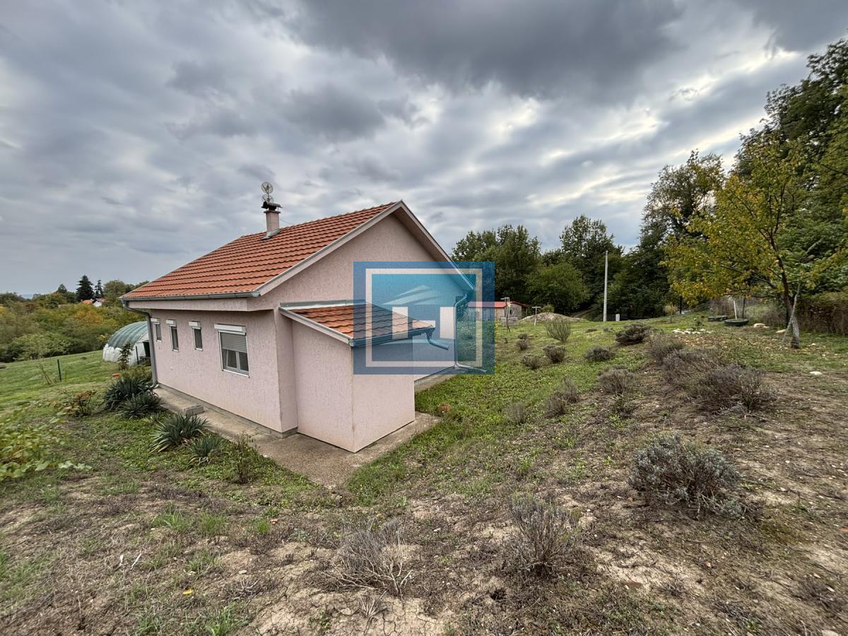 RAJ NA ZEMLJI – 2,5 HEKTARA ČISTE PRIRODE I POTENCIJALA