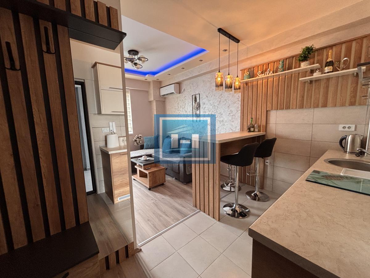 Nov, namešten stan na korak od Aqua parka