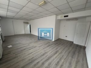 Izdavanje poslovnog prostora u strogom centru Jagodine – odlična lokacija, 171 m²