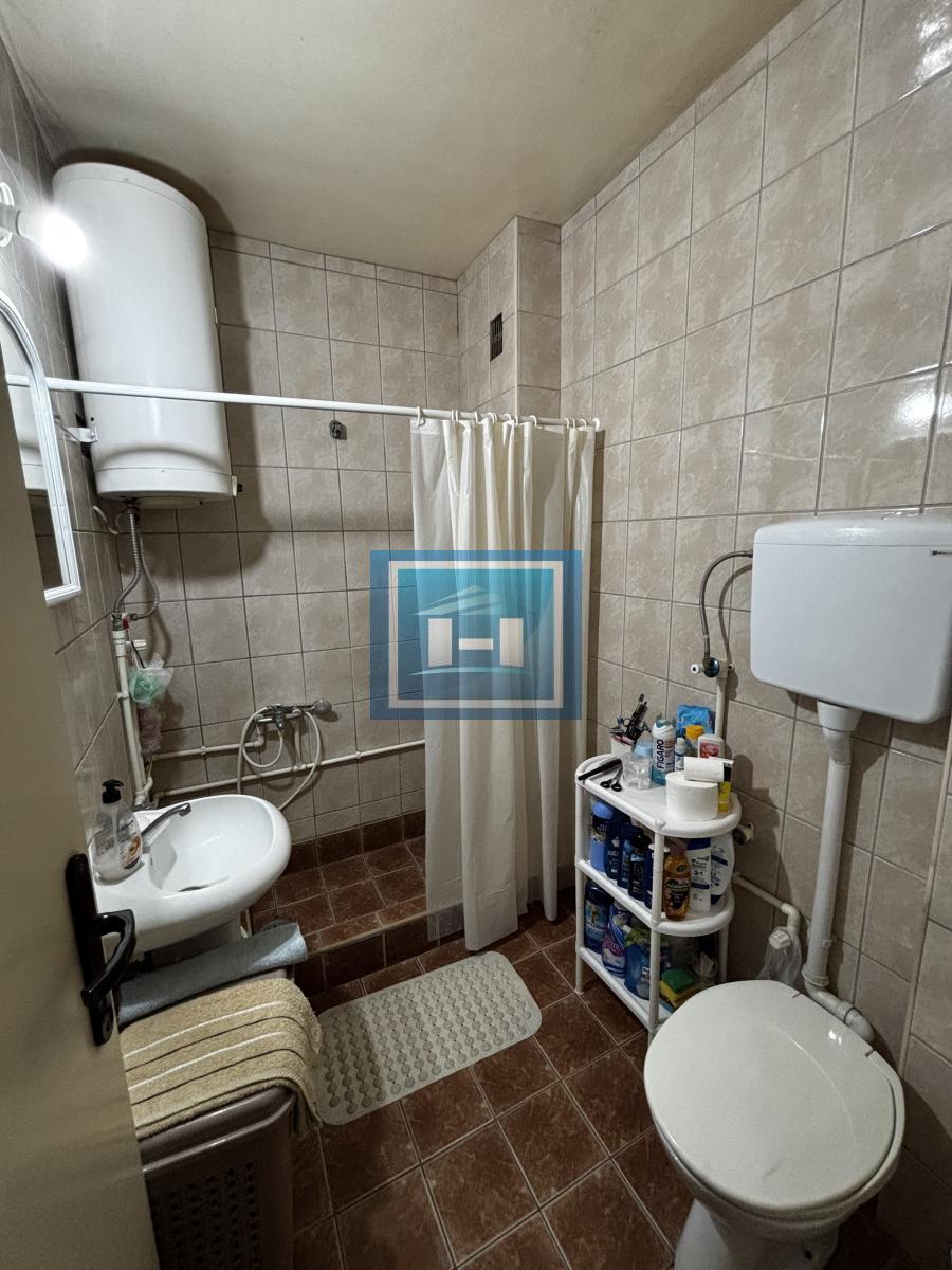 Lamela na Strelištu sa garažom