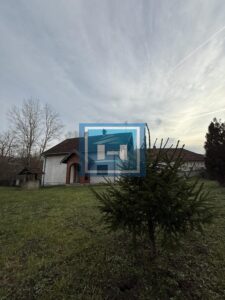 Povoljna kuća na dobroj lokaciji