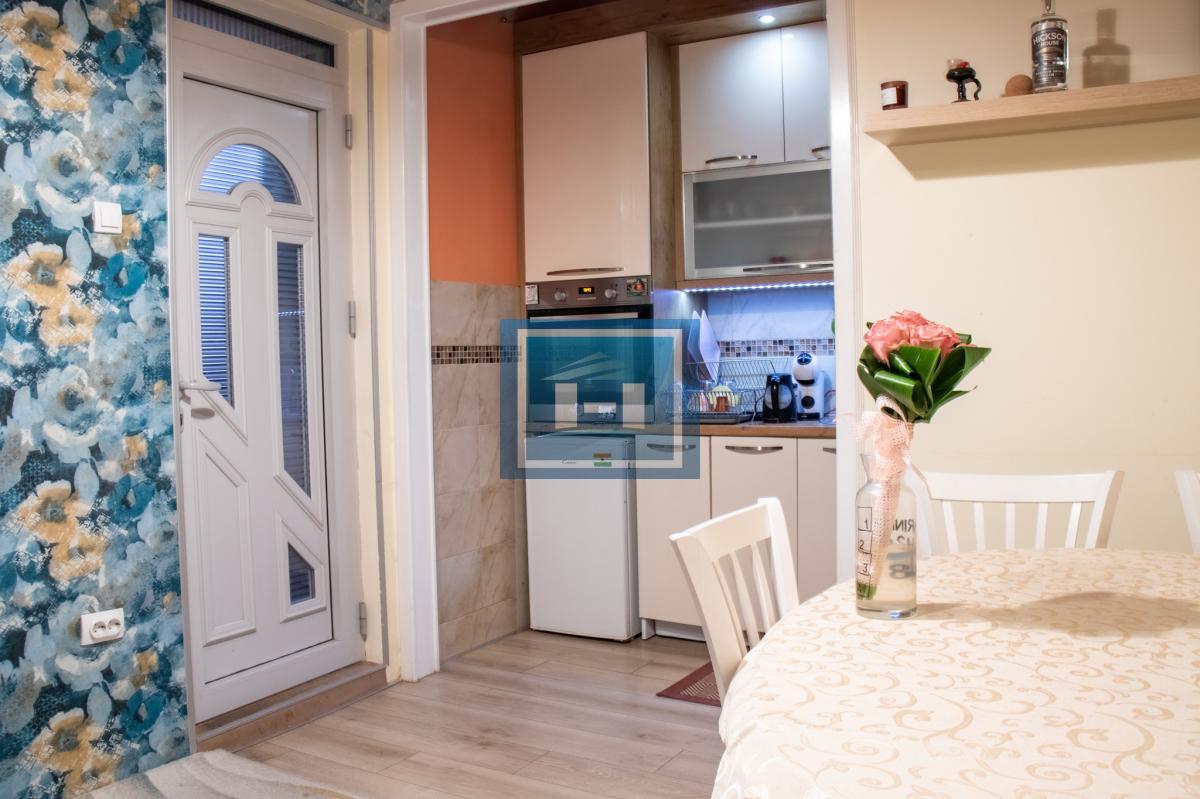 stambeno poslovni objekat u glavnoj ulici u Jagodini