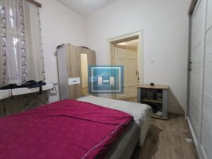 Na prodaju kuća sa lokalom u strogom centru grada