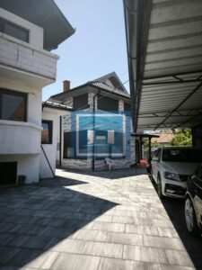 Dve nove kuće u centru Ćuprije