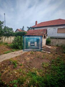 Starija kuća za renoviranje