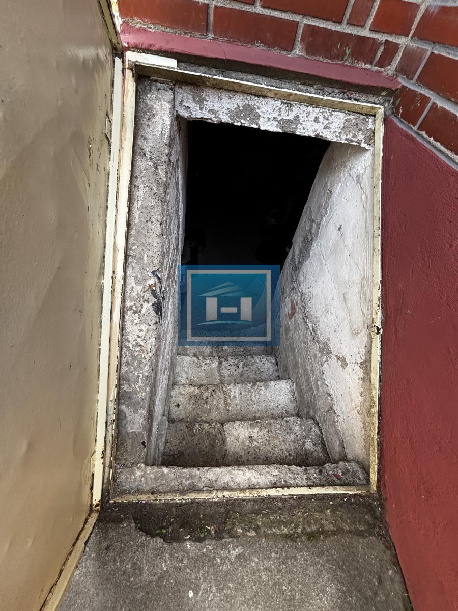 Manja, prizemna kuća