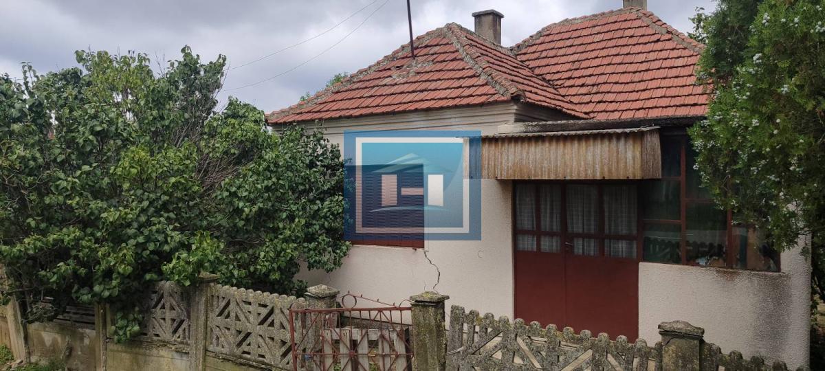 PRILIKA KOJU NE VREDI PROPUSTITI – KUĆA U BRZANU!