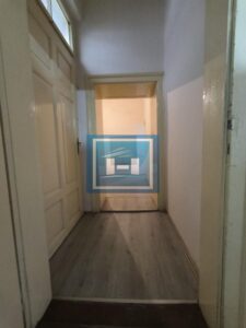 Na prodaju kuća sa lokalom u strogom centru grada
