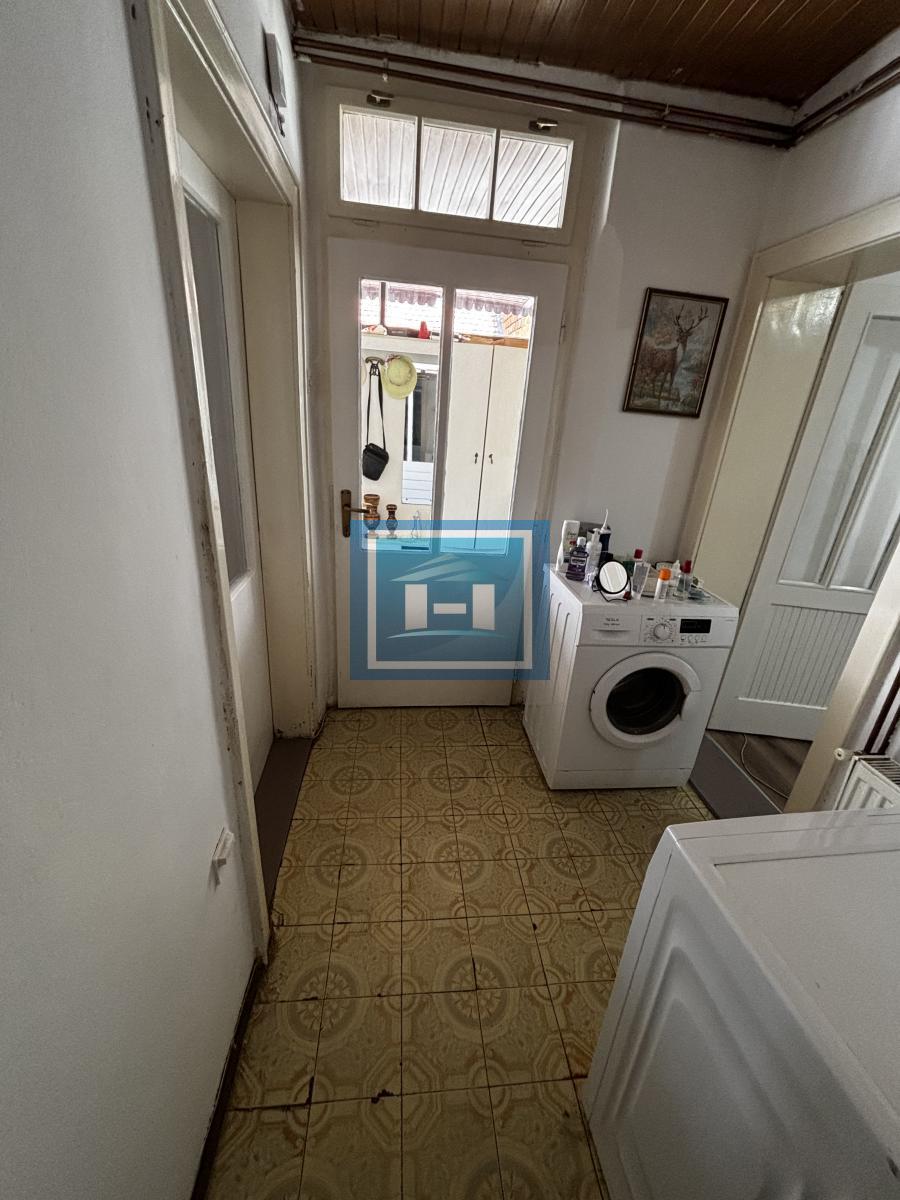 Manja, prizemna kuća