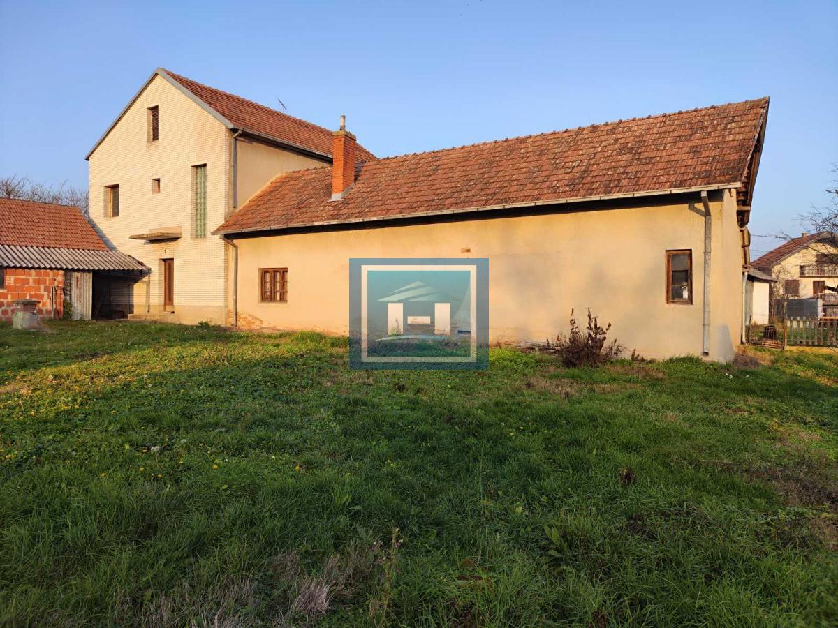 Kompletno seosko domaćinstvo