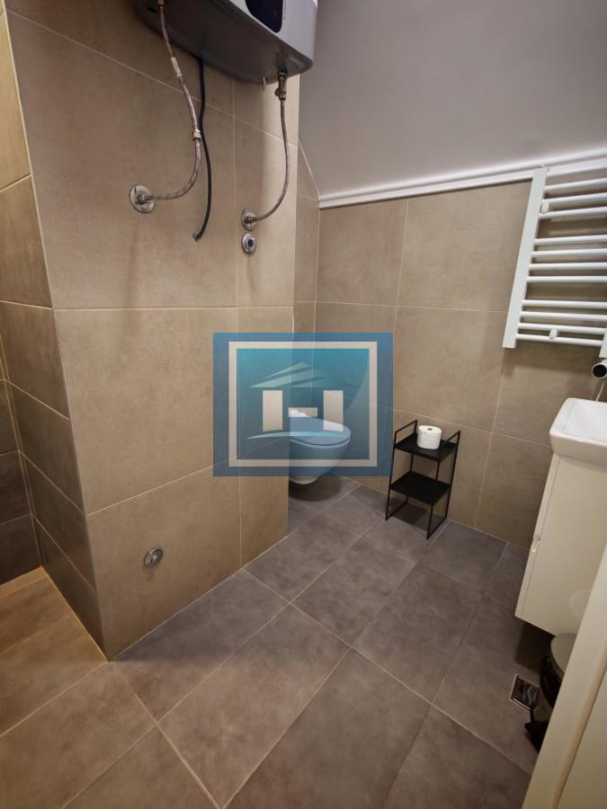 Pet zasebnih stambenih jedinica u Konacima