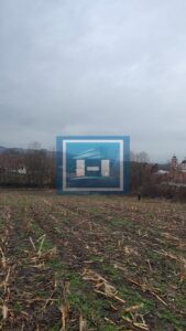 U ponudi velika parcela u centralnom delu sela Dobrovodice kod Batočine