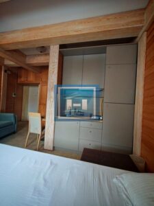 Prodaje se celina od tri zasebna apartmana u Konacima(Ras)