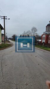 U ponudi velika parcela u centralnom delu sela Dobrovodice kod Batočine