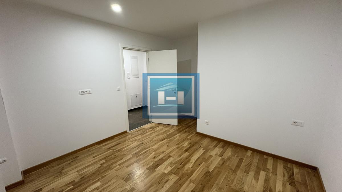 PRODAJE SE NAMEŠTEN STAN U LUKSUZNOM KOMPLEKSU