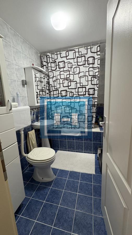 Kompletno namešten porodični stan