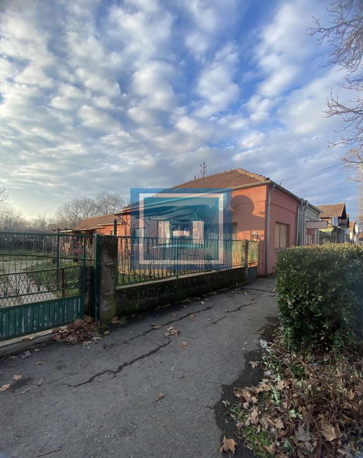 Na prodaju kuća u Ćupriji – mirna lokacija blizu Doma zdravlja