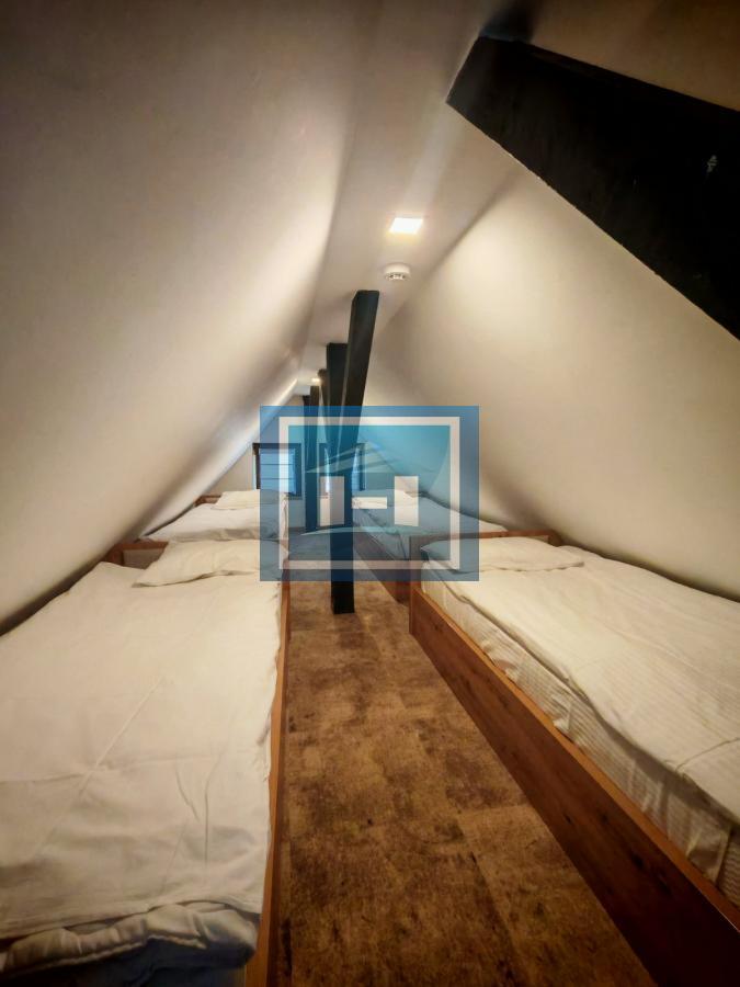 Pet zasebnih stambenih jedinica u Konacima