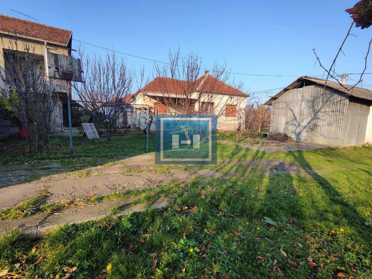 Kompletno seosko domaćinstvo