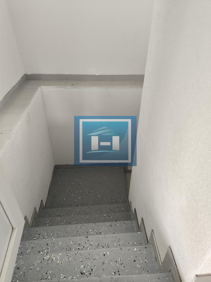 Na prodaju potpuno renovirana kuća od 153m² sa placem od 3,375 ari