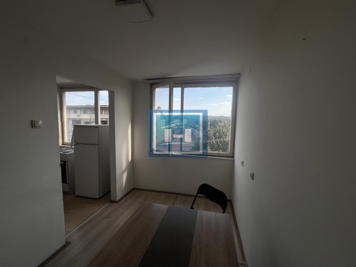 Na prodaju dvosoban stan 60m² – odlična lokacija!