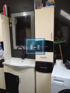 Idealno za preduzetnike – Kuća sa halom i vagom do 60 tona!