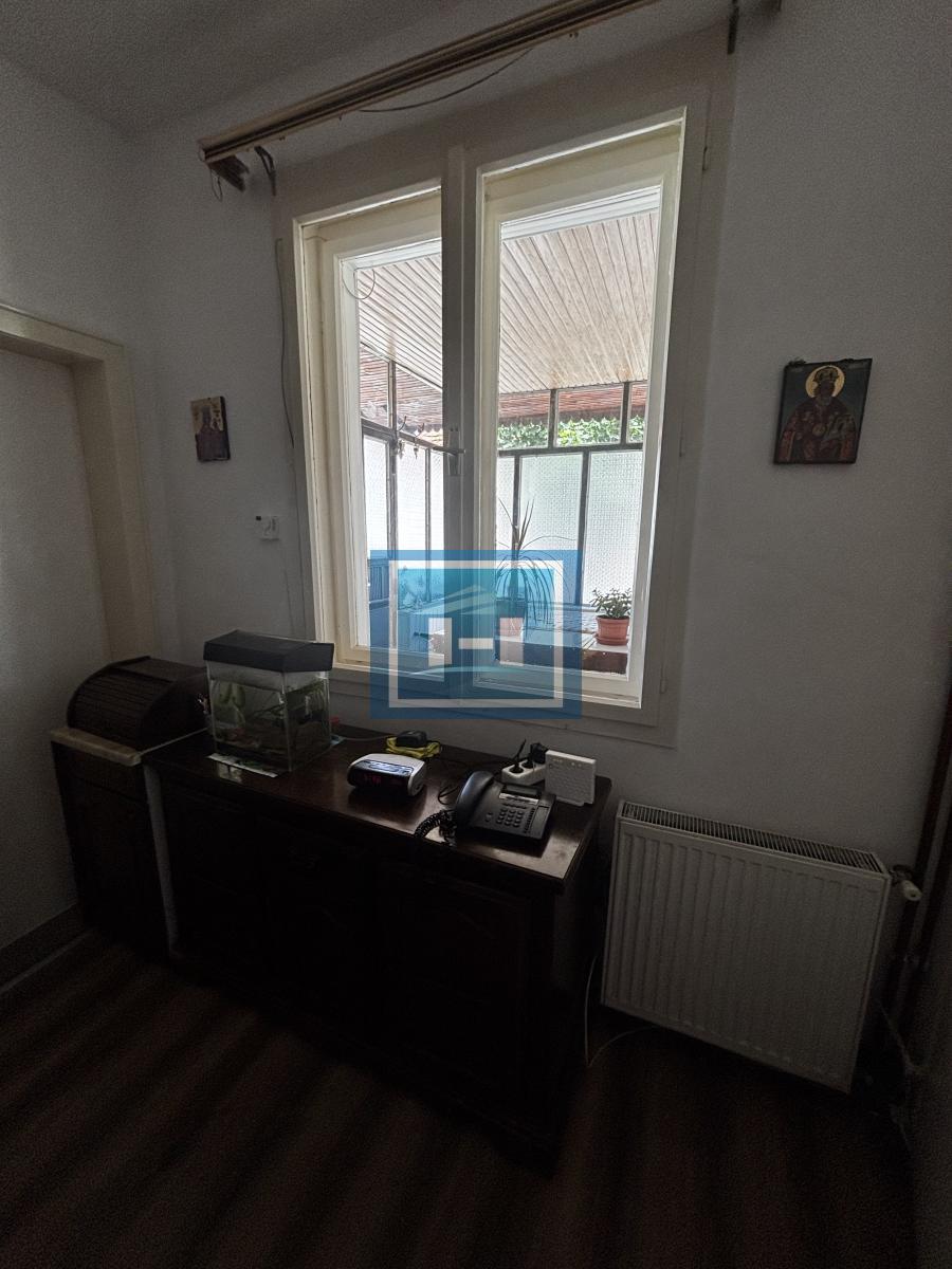 Manja, prizemna kuća